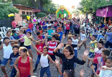 Familias de El Viejo celebraron el cumpleaños del Comandante Daniel Ortega en paz y unidad