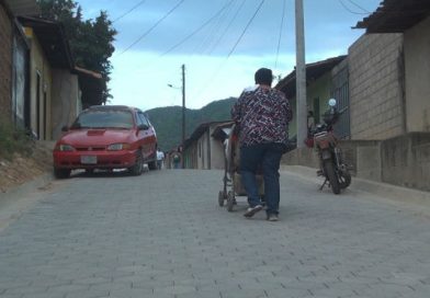 Ocotal: Habitantes del barrio Yelba María Antúnez celebran inauguración de calles adoquinadas