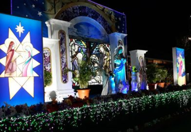 La Avenida de Bolívar a Chávez se llena de amor y religiosidad