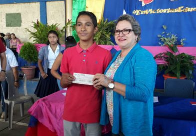 Más de 6,000 bonos complementarios se entregan a bachilleres en Matagalpa