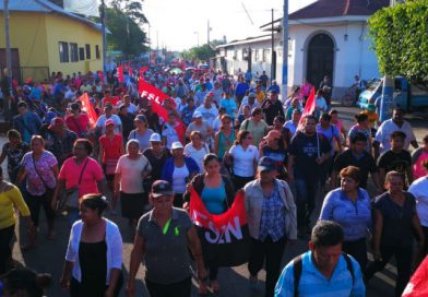 Chinandeganos realizan caminata departamental por la paz y la justicia