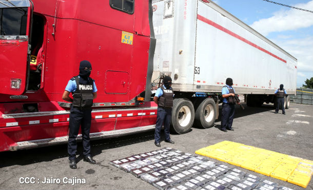 Policía Nacional incauta 230 kilos de cocaína