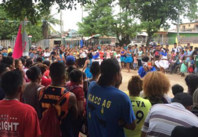 Familias indígenas participan en tarde familiar y recreativa en el parque de Bilwi
