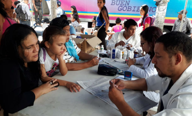 Clínicas móviles participan en la feria de la economía familiar en Matagalpa