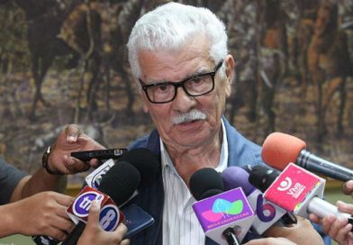 Los mercenarios hablan, gritan y ladran. Así sirven al imperialismo