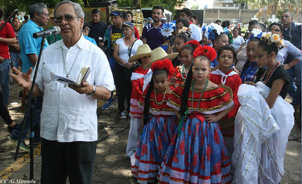 Padre Antonio Castro rinde homenaje a los 23 jóvenes masacrados por la contra hace 35 años en San José de las Mulas