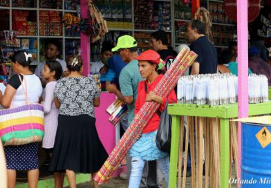 Capacitan a vendedores de pólvora china en Managua