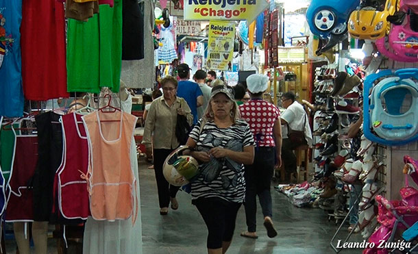 Compre sus estrenos y artículos para fin de año en el mercado Huembes