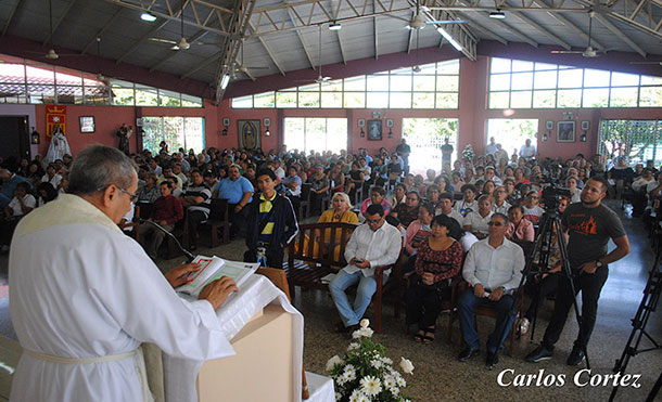 Realizan eucaristía en honor a Bismarck Martínez y la Revolución Cubana