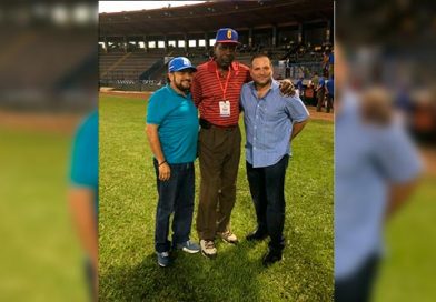 Rinden homenaje a Roberto Musulungo Herrera en Estadio Nacional Dennis Martínez