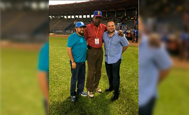 Rinden homenaje a Roberto Musulungo Herrera en Estadio Nacional Dennis Martínez