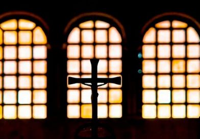 Violan y asesinan a anciana dentro de iglesia en México