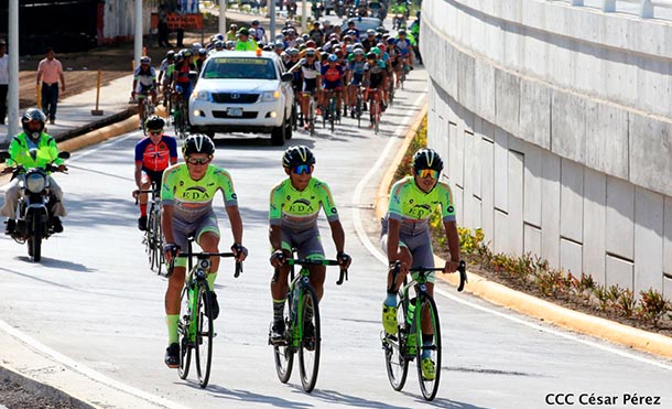 Ciclistas realizan campeonato por la paz