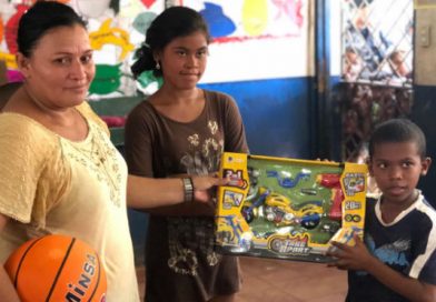 Gobierno sandinista entrega juguetes a niños y niñas indígenas del Caribe Norte