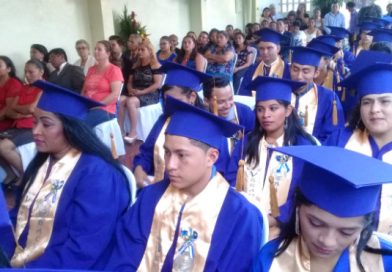 Nindirí: Realizan la quinta promoción de bachilleres a distancia