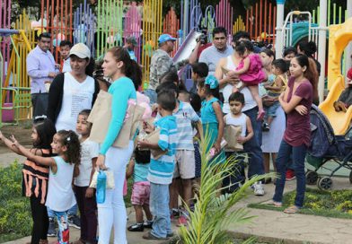 Familias de Laureles Sur reinauguran parque “René Núñez Téllez”