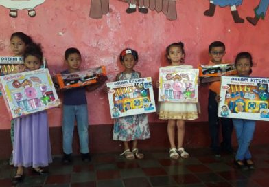 Gobierno sandinista entrega juguetes a niñas y niños del departamento de Chontales