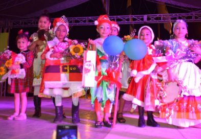 Familias granadinas participan en actividades de recreación navideñas