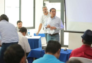 Partidos políticos participan en taller para acreditación digital de fiscales de cara a comicios regionales