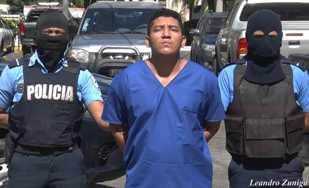 Presentan a terrorista que atentó en contra de dos policías en Masaya