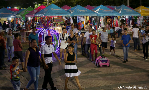 Los mercados del país en una sola feria navideña