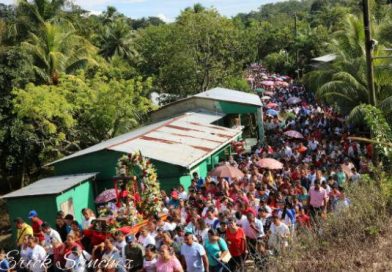 Devotos protagonizan multitudinaria peregrinación en honor al Señor de Esquipulas