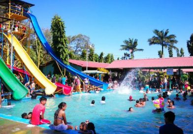Familias chinandeganas disfrutan el nuevo año 2019 en playas y centros recreativos