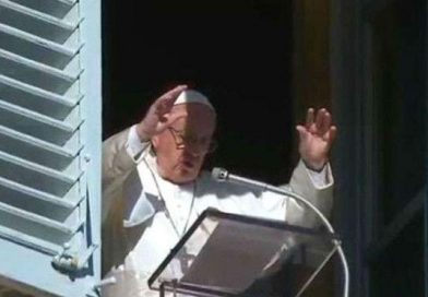 El Papa invoca la bendición de Dios sobre toda la humanidad