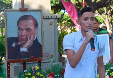 Conmemoran el 152 aniversario del natalicio del poeta Rubén Darío en Granada