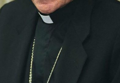 Papa acepta dimisión de cura chileno acusado de presunto abuso sexual a menor