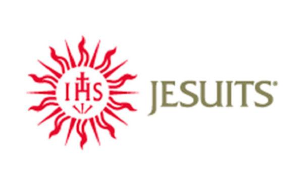 Jesuitas publican lista de 50 sacerdotes acusados de abuso sexual
