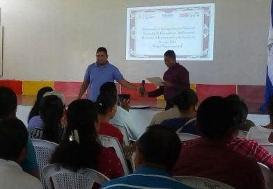 MINED imparte taller de formación continua a maestros y maestras del Caribe Norte