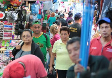 Mercado Oriental muestra dinamismo en ventas de productos escolares