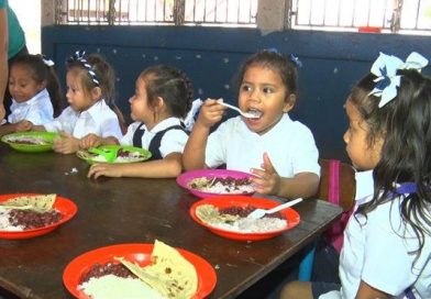 Gobierno Sandinista inicia distribución de la merienda escolar y paquetes solidarios