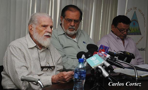 Padre Uriel Molina no confesó a reclusas en sistema penitenciario de mujeres