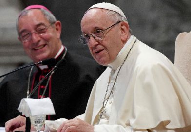 El Papa declara ante los 183 embajadores que «el abuso de menores es uno de los crímenes más viles»