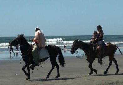 Capitalinos disfrutaron este fin de semana de la belleza de las playas de Pochomil