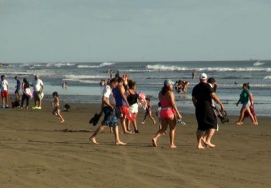 Turistas nacionales visitaron Pochomil este fin de semana, un paraíso natural