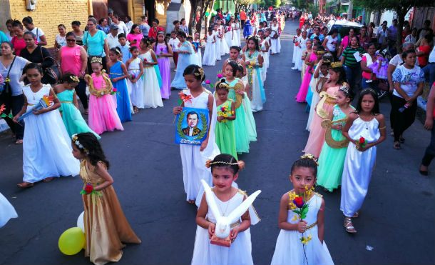 Chinandega rinde homenaje al poeta nicaragüense, Rubén Darío