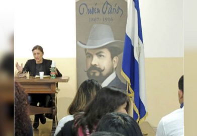 Rinden homenaje al poeta Rubén Darío desde Roma
