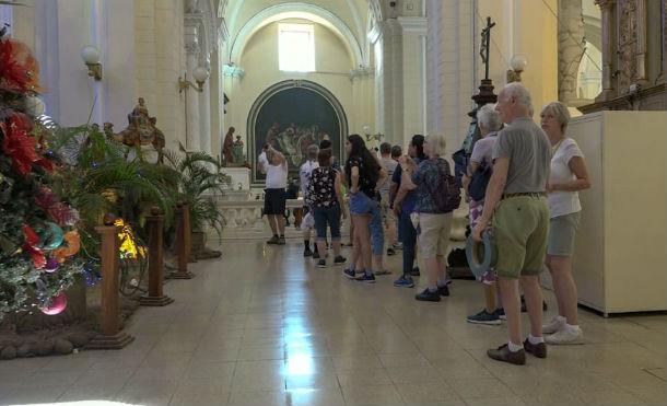 Primeros cruceristas del año llegan a León
