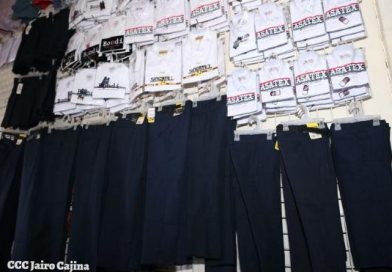 Comerciantes listos para la temporada escolar