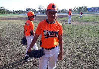 Conoce a Yudeysi Ordeñana la sensación del Campeonato Nacional de Beisbol Infantil