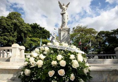 Nicaragua le rinde honor y gloria al inmortal Rubén Darío