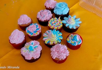 El arte para decorar queques, pudines y tortas