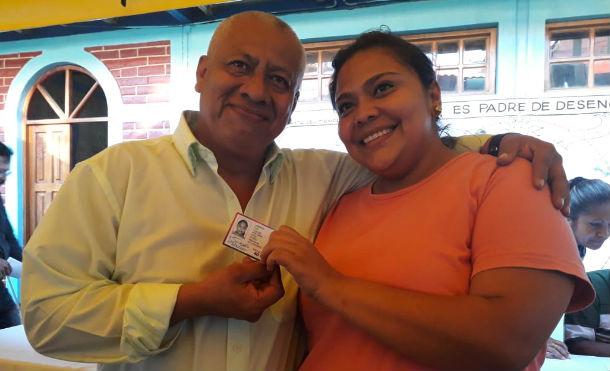 Pobladores de Niquinohomo rinden homenaje al General Sandino con entrega de carnets de militantes