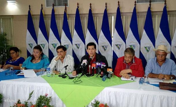Comisión Económica presenta dictamen de reformas tributarias que protegen los derechos de los nicaraguënses