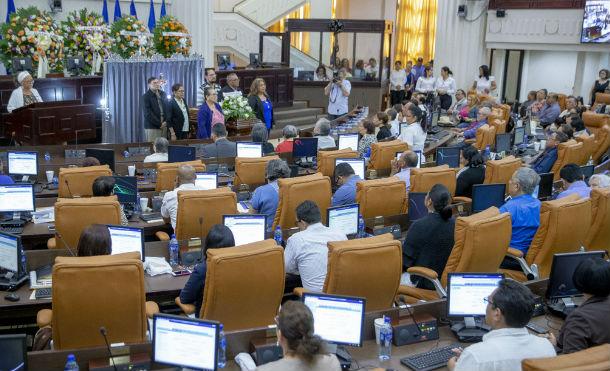 Rinden homenaje póstumo a diputado Hebert Herrera, el gran amigo y compañero del padre Gaspar García Laviana