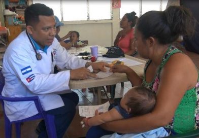 Familias de Villa El Carmen reciben con mucho entusiasmo la feria de la salud