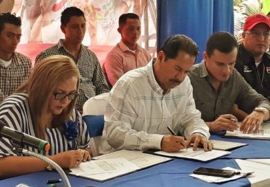 MTI firma contrato para construcción de Carretera Río Blanco - Bocana de Paiwas